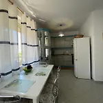 Apartamento Cozy Anna ,near The Sea, Location ,rruga Pavaresia *