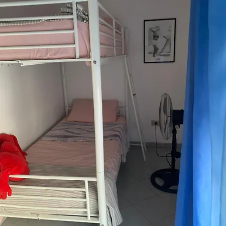 Cozy Anna ,near The Sea, Location ,rruga Pavaresia Apartment *