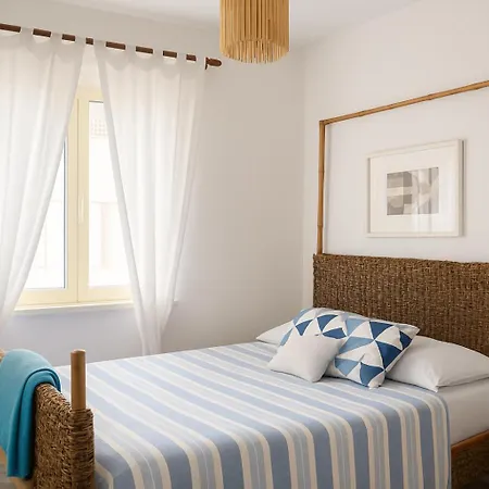 Cozy Anna ,near The Sea, Location ,rruga Pavaresia Apartament *