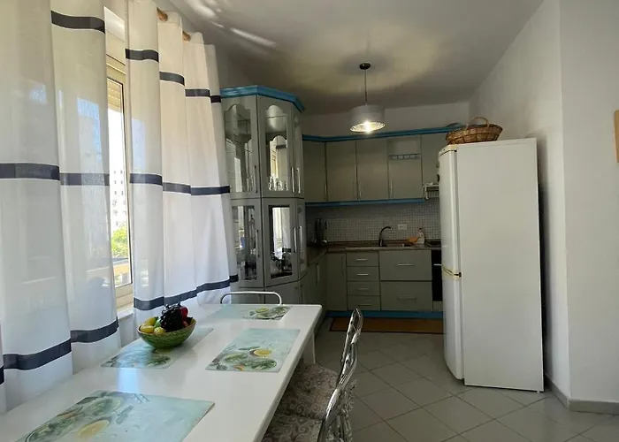 Apartament Cozy Anna ,near The Sea, Location ,rruga Pavaresia *